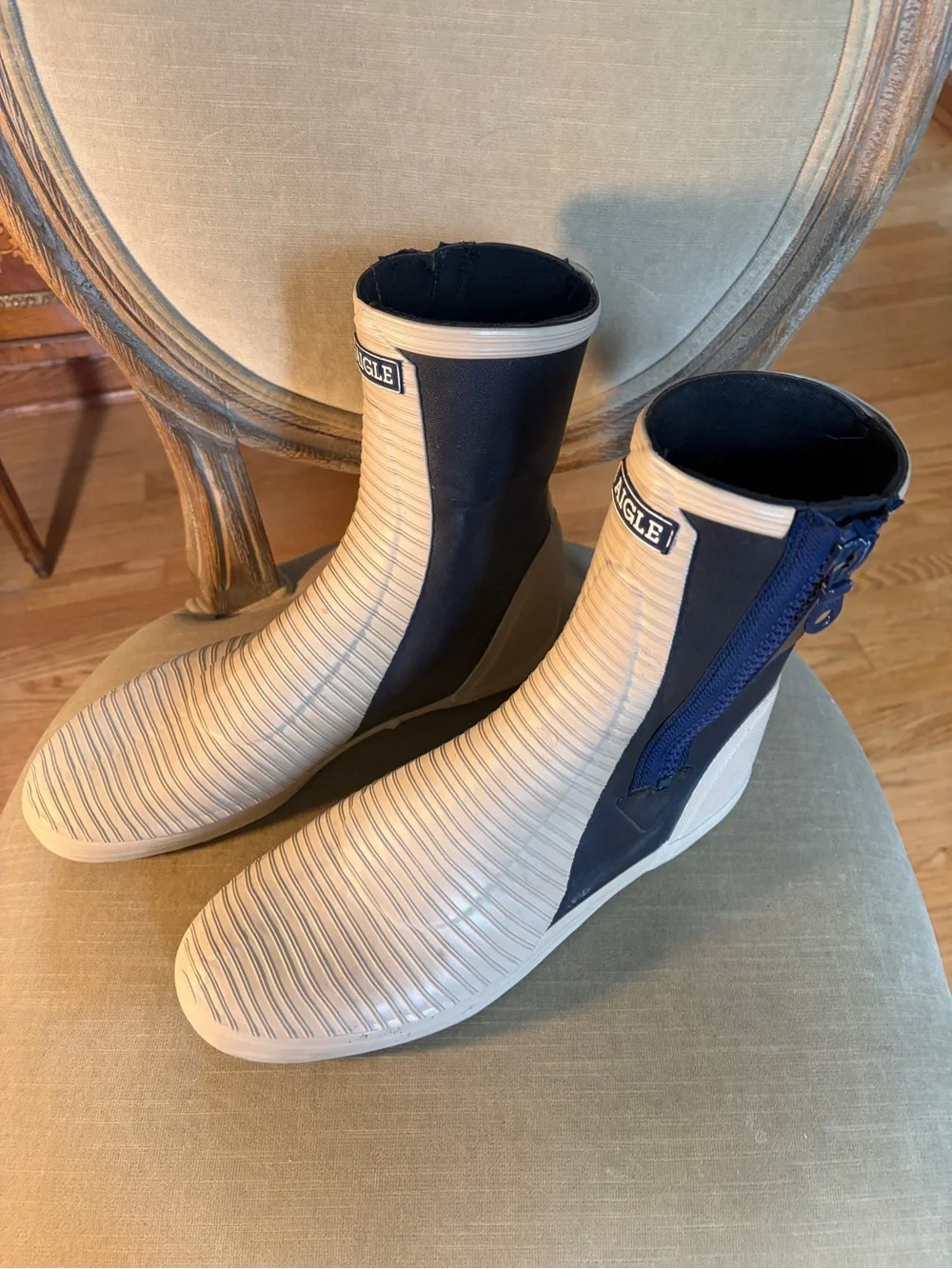 VTG Aigle Bora Rubber Sailing Boot 44/10 Tan/Blue Excellent